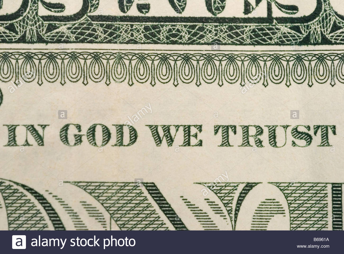 Переведи gods. In God we Trust на долларе. Надпись на долларе in God we Trust. In God we Trust перевод. In God we Trust на долларе перевод.